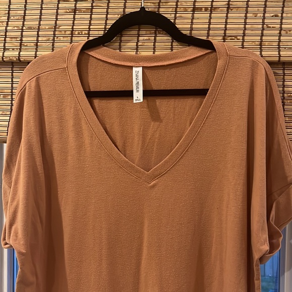 Peach top - Picture 2 of 3